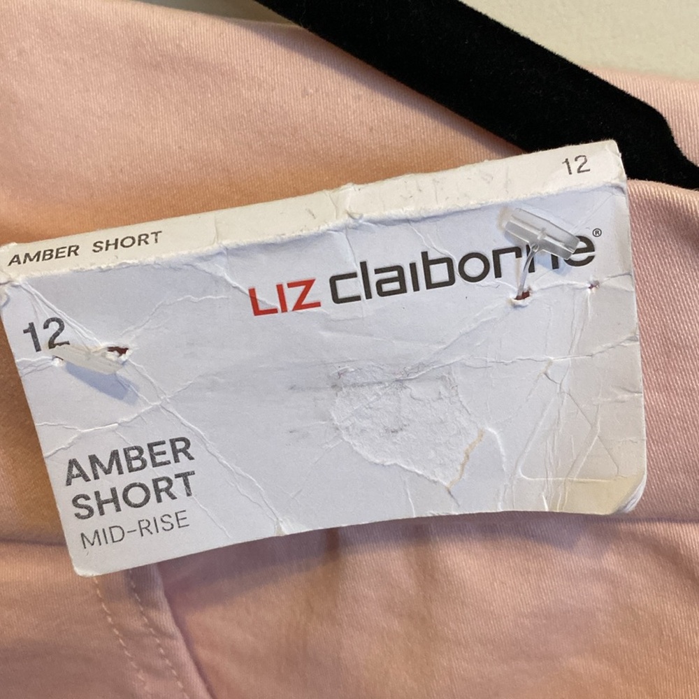 NWT LIZ CLAIBORNE Mid-Rise Pull-on Pink Shorts w/comfort stretch waistline Sz 12 - Picture 3 of 5